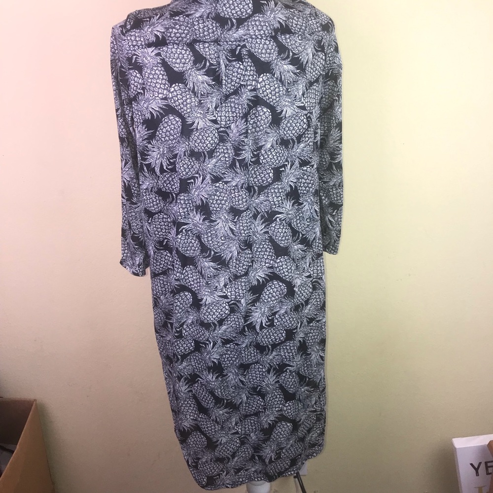H&M Pineapple Print Button-down Nightgown - Picture 3 of 7